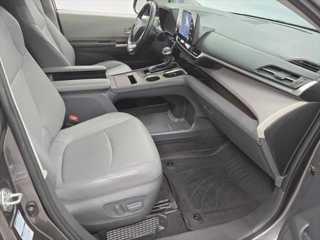 2021 toyota sienna xle 7 passenger