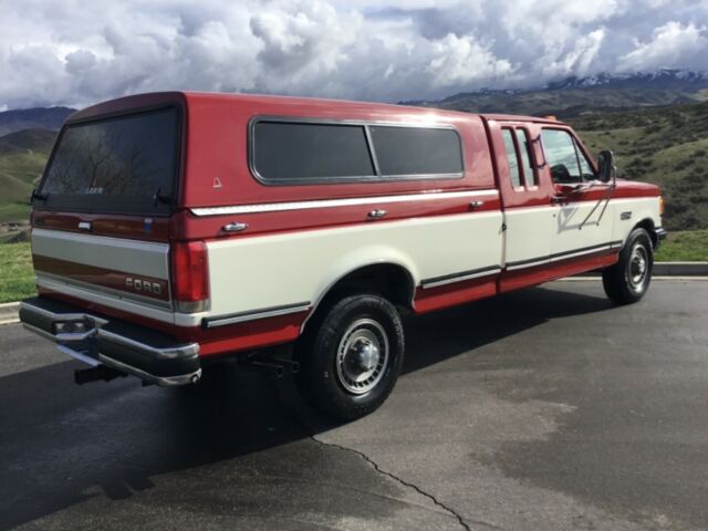 beautiful!!!! all original!! 100% rust free. 1989 ford f-250 xlt lariat