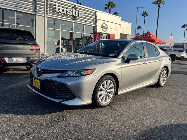 2020 toyota camry le
