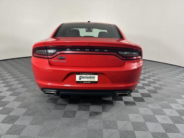 2022 dodge charger sxt