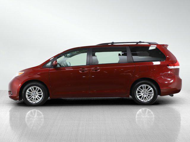 2014 toyota sienna xle