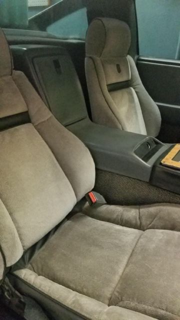 1986 pontiac fiero in good condition 64,000 original miles