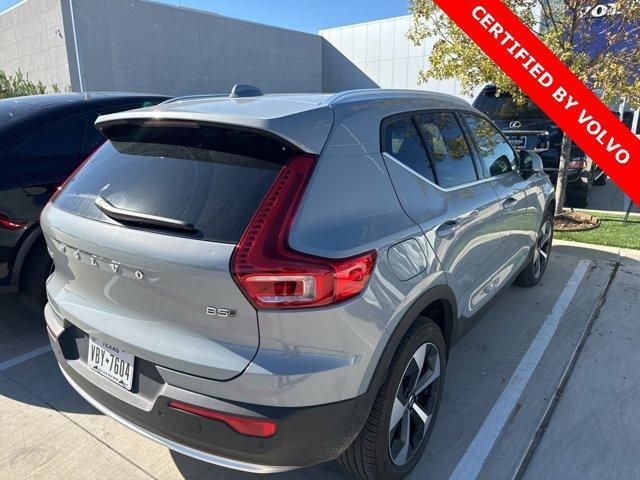 2024 volvo xc40 b5 plus bright theme