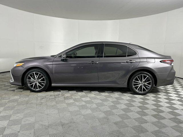 2023 toyota camry hybrid xle