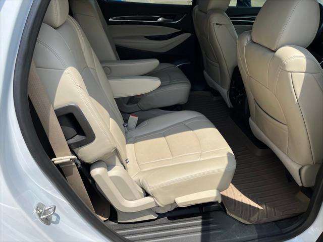 2019 buick enclave essence