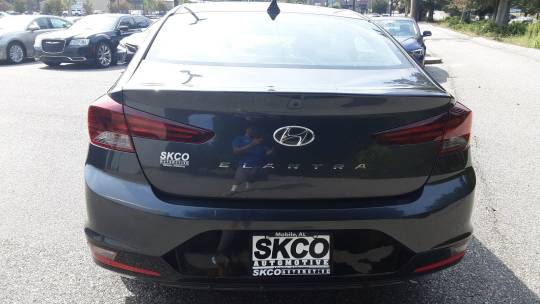 2020 Hyundai Elantra option group 01