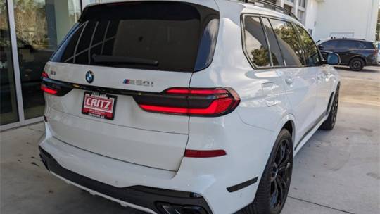 2025 BMW X7