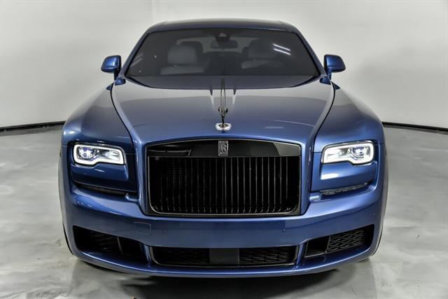 2020 rolls-royce ghost black badge-starlight