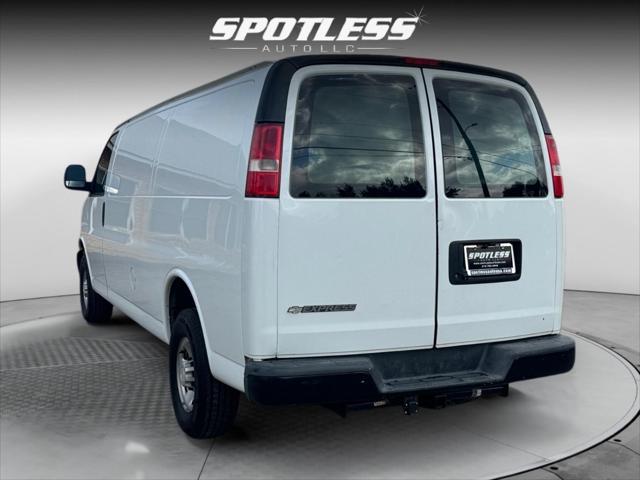 2018 chevrolet express 2500 work van