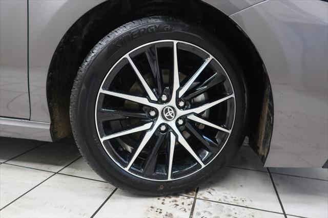 2021 toyota camry se