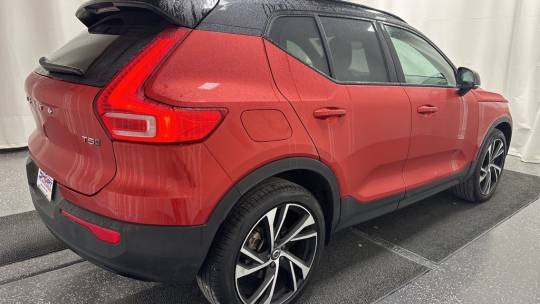2022 Volvo XC40