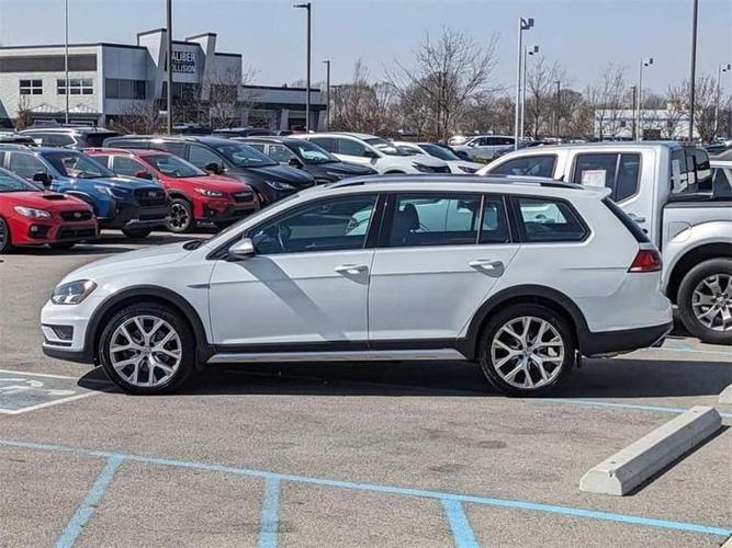 2017 volkswagen golf alltrack tsi sel wagon 4d in fishers, indiana