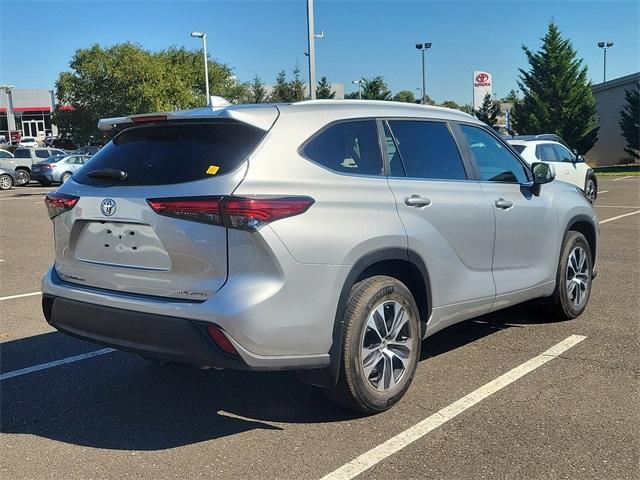 2023 toyota highlander xle