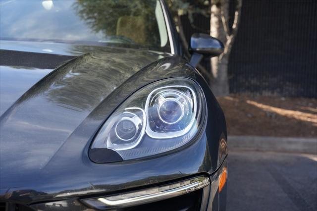 2018 porsche macan base