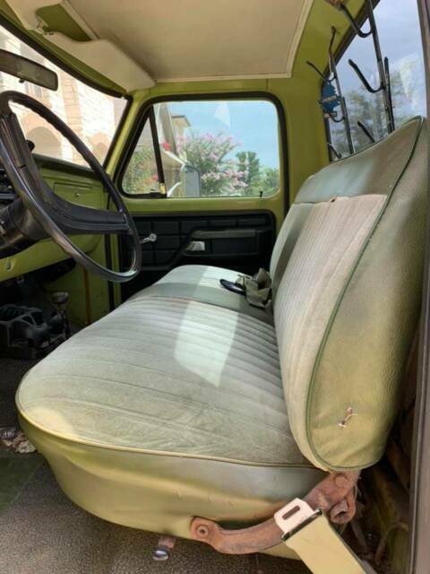 1975 ford f250 "highboy" custom with low miles and no reserve!