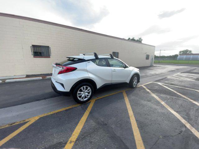 2019 toyota c-hr le