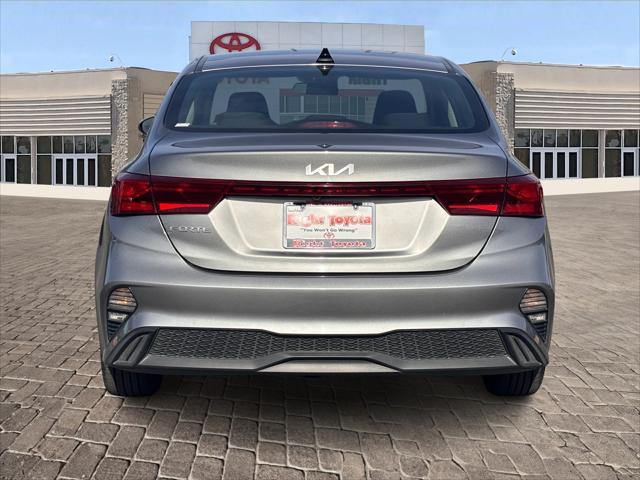 2022 kia forte lxs