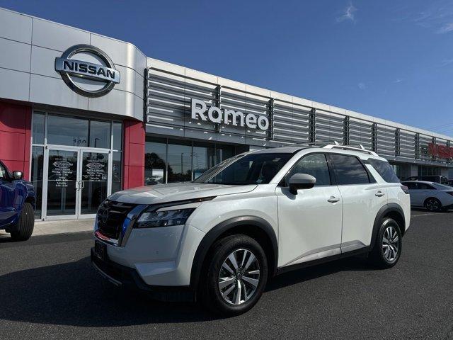 2023 nissan pathfinder sl