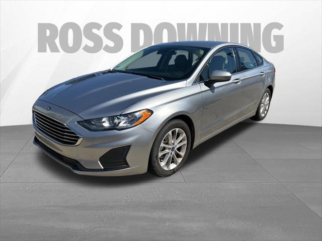 2020 ford fusion se