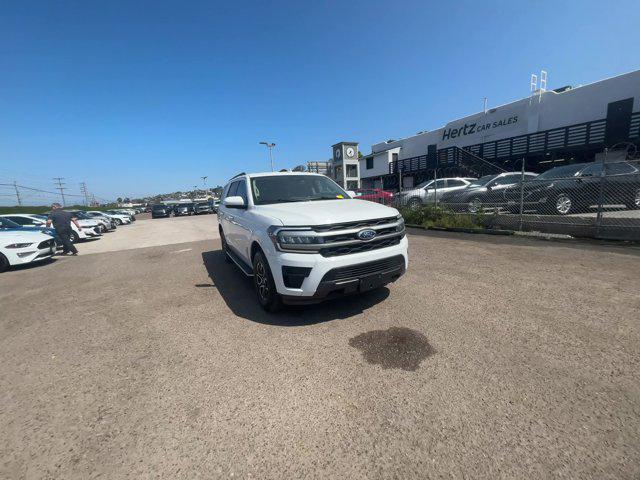 2023 ford expedition xlt