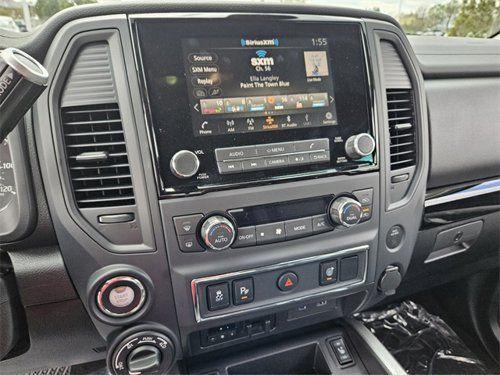 2024 nissan titan sv