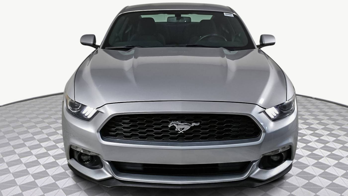 2016 ford mustang v6