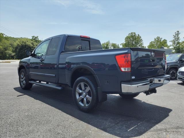 2015 nissan titan sv