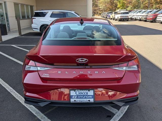 2022 hyundai elantra sel