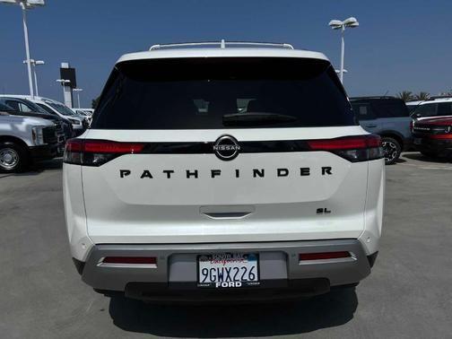 2023 nissan pathfinder