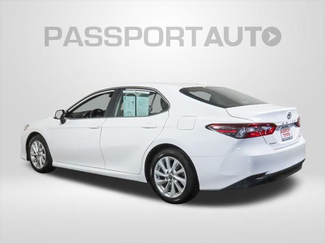 2024 toyota camry le