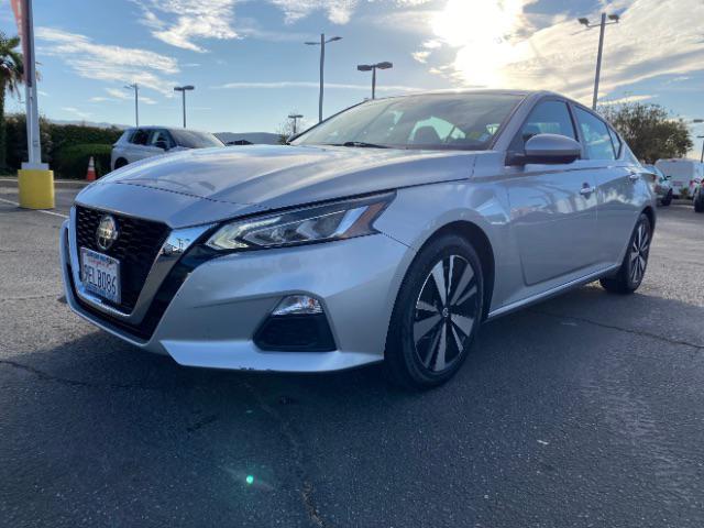 2021 nissan altima 2.5 sv