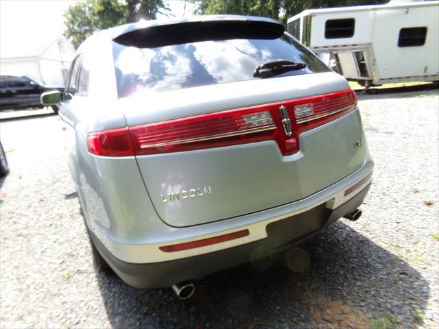 2010 lincoln mkt base 4dr crossover