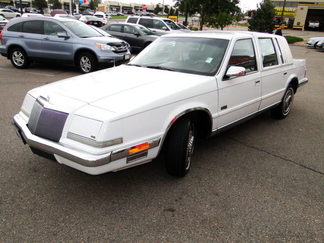 1991 chrysler imperial sedan 4-door 3.3l