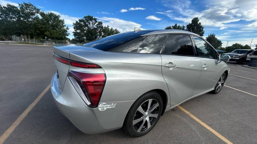 2017 toyota mirai base