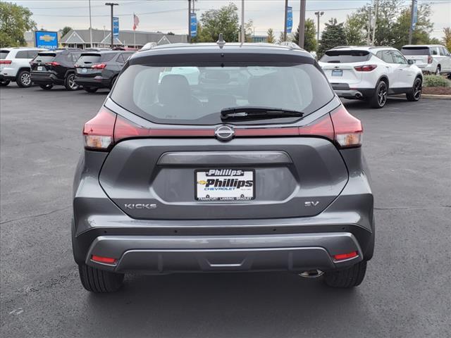 2023 nissan kicks sv