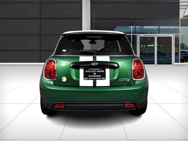 2022 mini hardtop signature