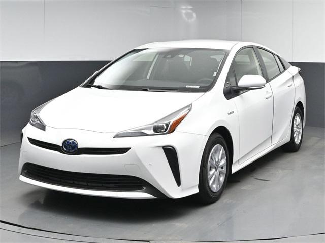 2022 toyota prius le