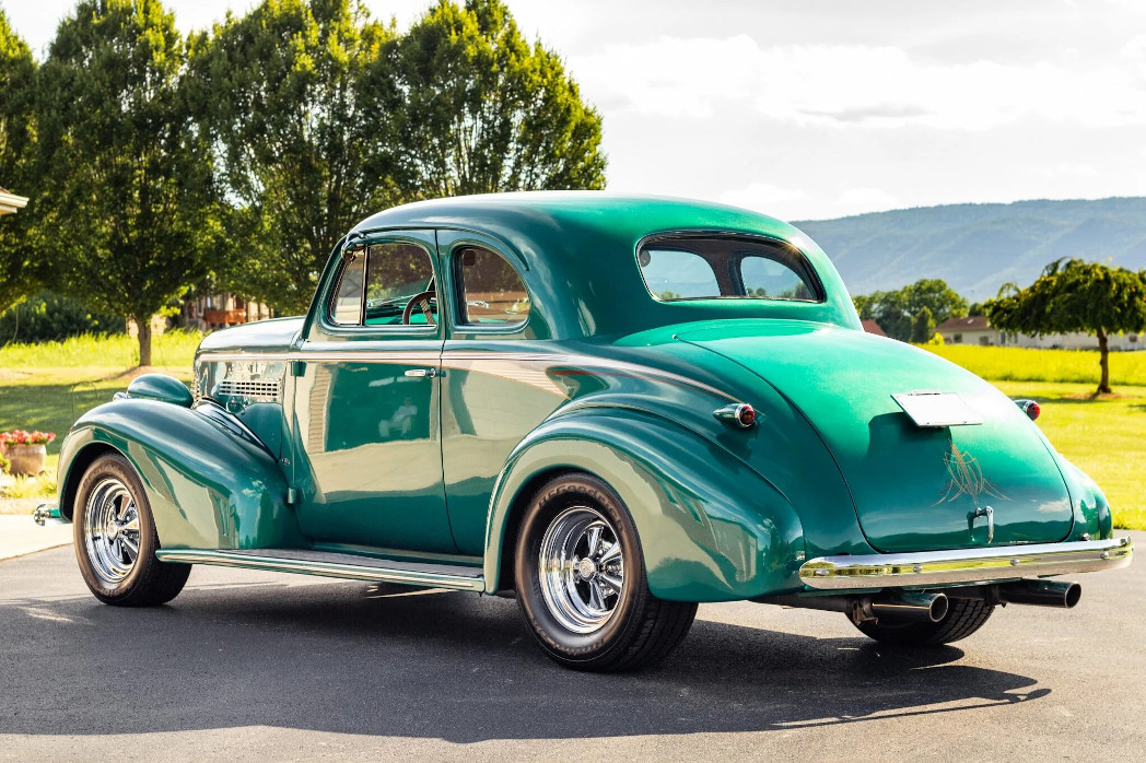 chevrolet master 85