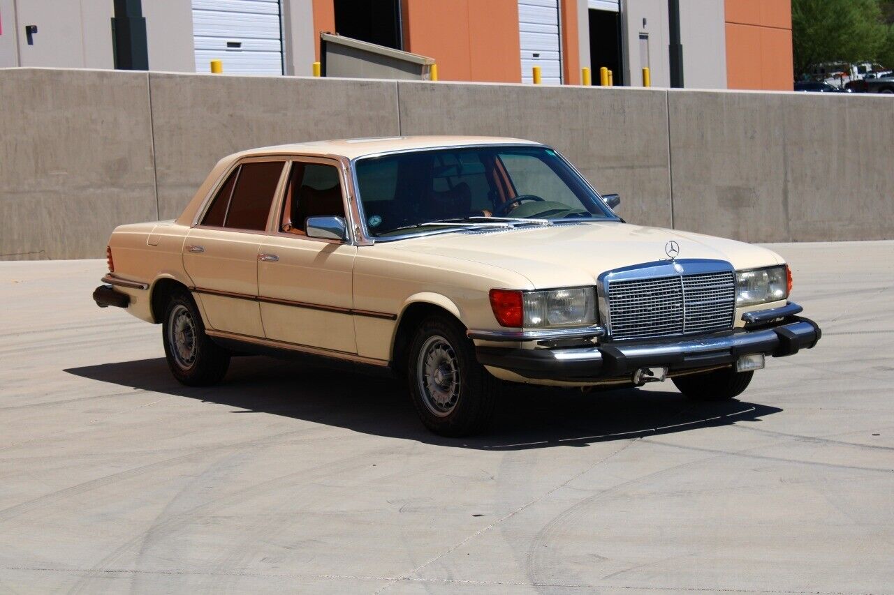 1980 mercedes-benz 300-series