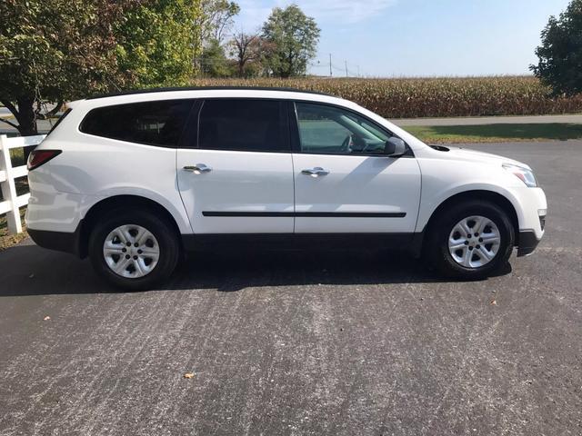 2017 chevrolet traverse ls