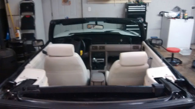 1992 white ford mustang gt convertible 5.0l 5 speed