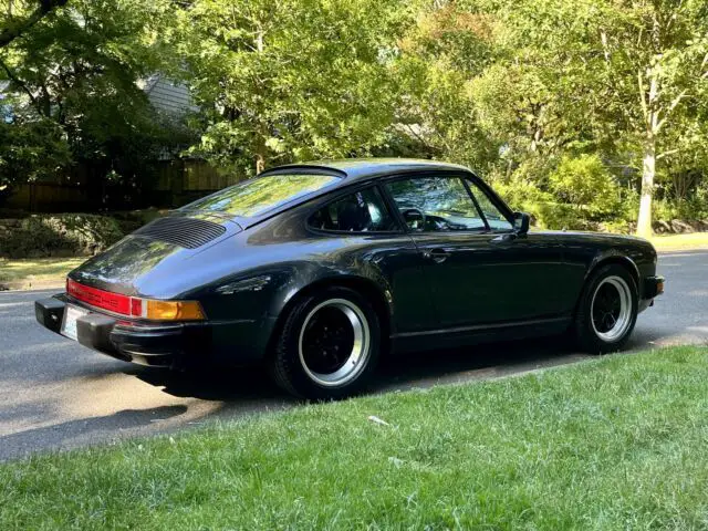 1981 porsche 911 sc coupe 2dr power sun-roof 3.0l air-cooled v6 eng' 2-owner