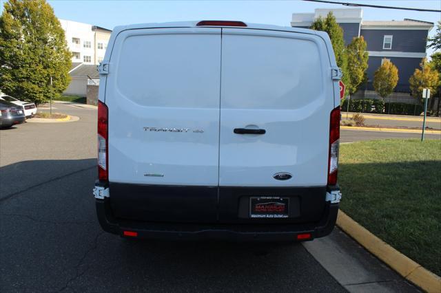 2015 ford transit-150 base