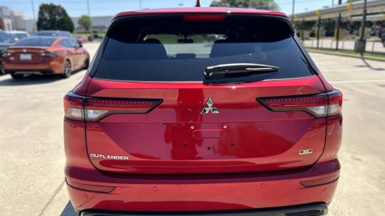 2024 Mitsubishi Outlander se black edition
