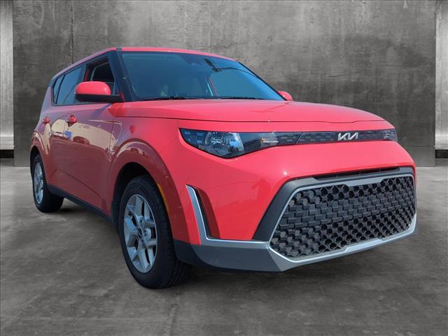 2023 kia soul lx