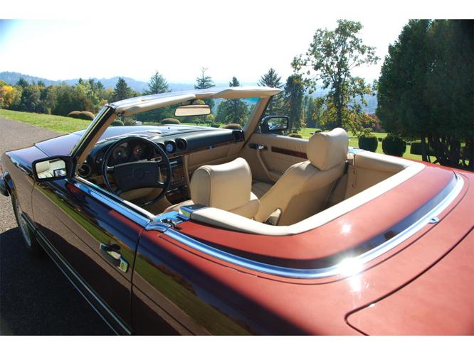 1988 mercedes-benz 560sl in portland, oregon