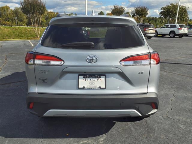 2022 toyota corolla cross le