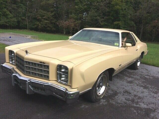 1977 chevey monte carlo landau 22,600 miles