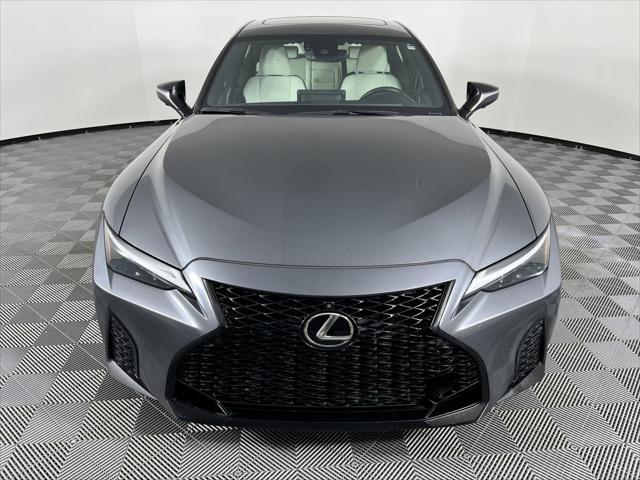 2022 lexus is 350 base