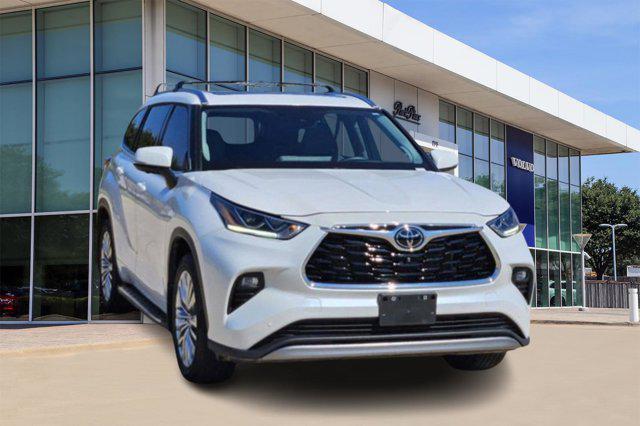 2023 toyota highlander platinum